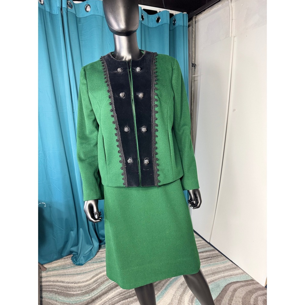 Vintage Wool Skirt Suit Green Velvet Trim Cropped‎ Jacket Set 16